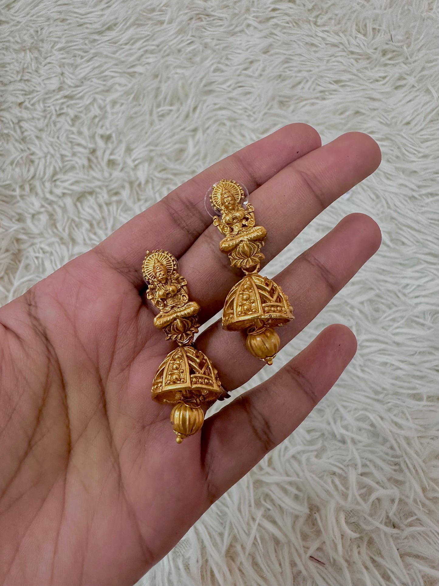 Yellow gold mahalakshmi earrings