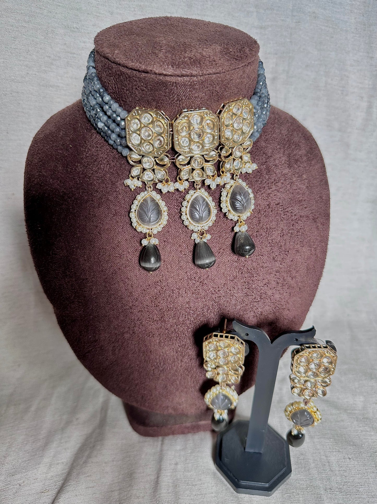 Grey moissanite choker set