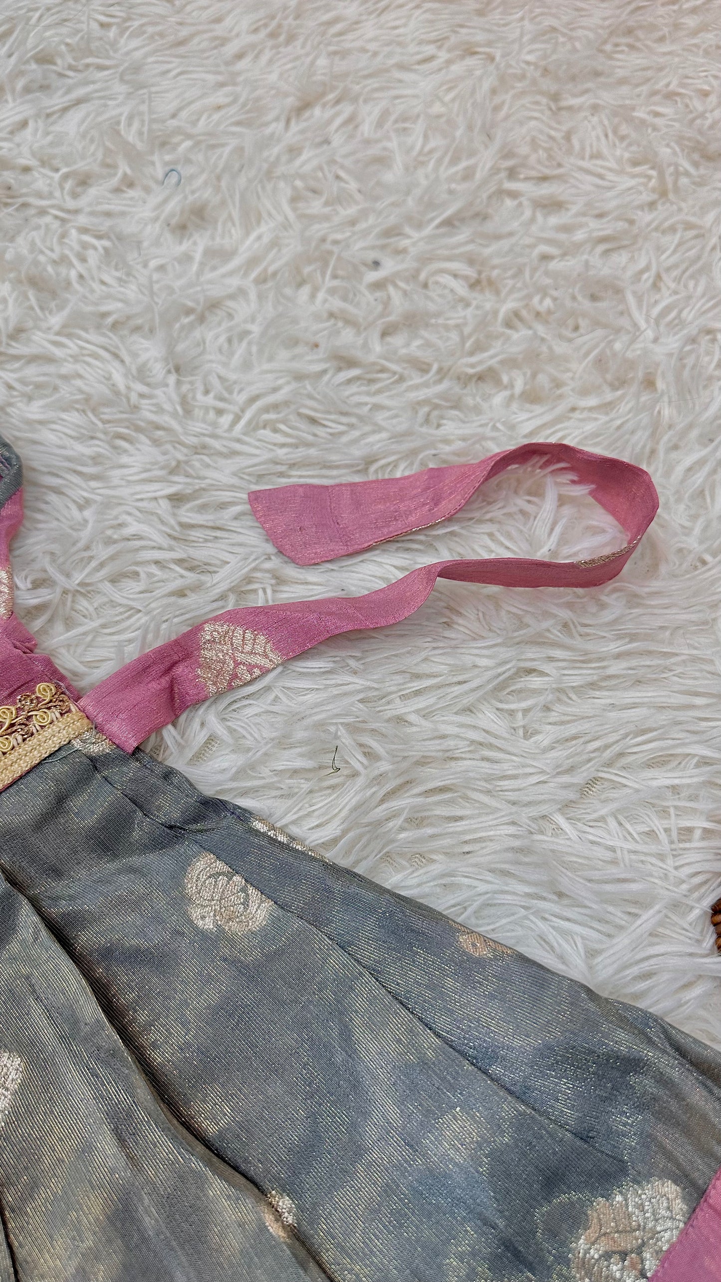 Banaras pink puff sleeve dress