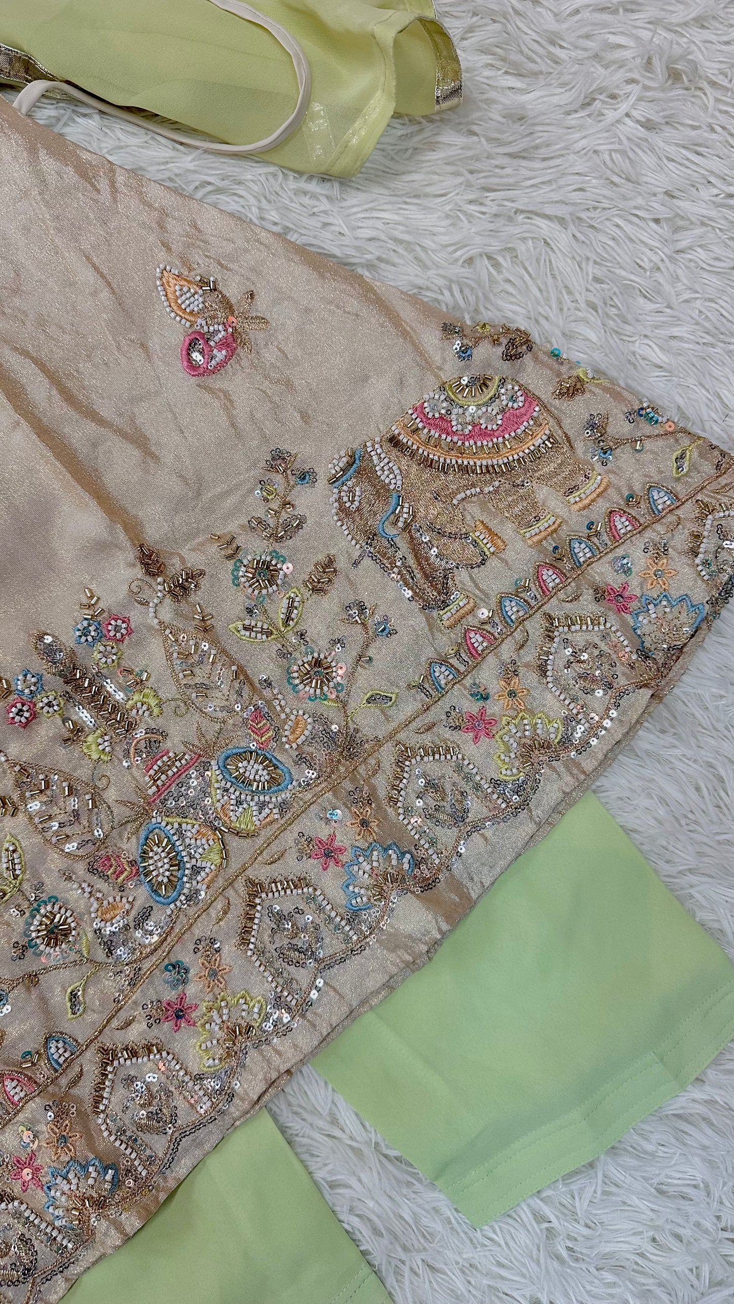 Offwhite elephant suit