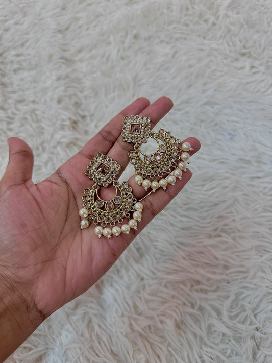 White mehandi earrings