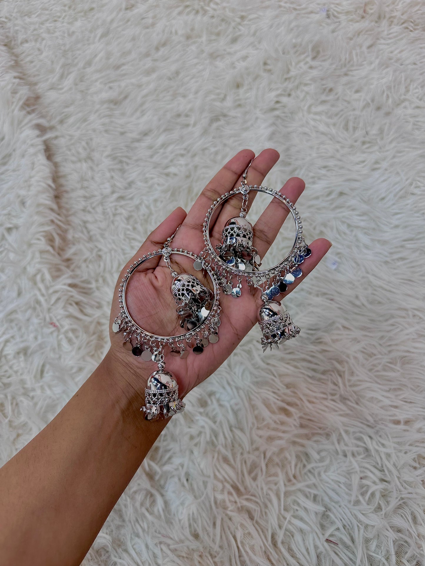 Silver lightweight earrings