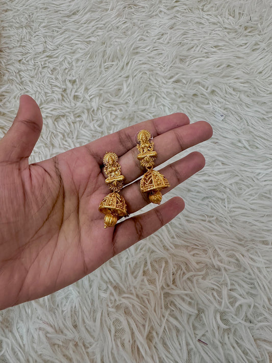 Yellow gold mahalakshmi earrings