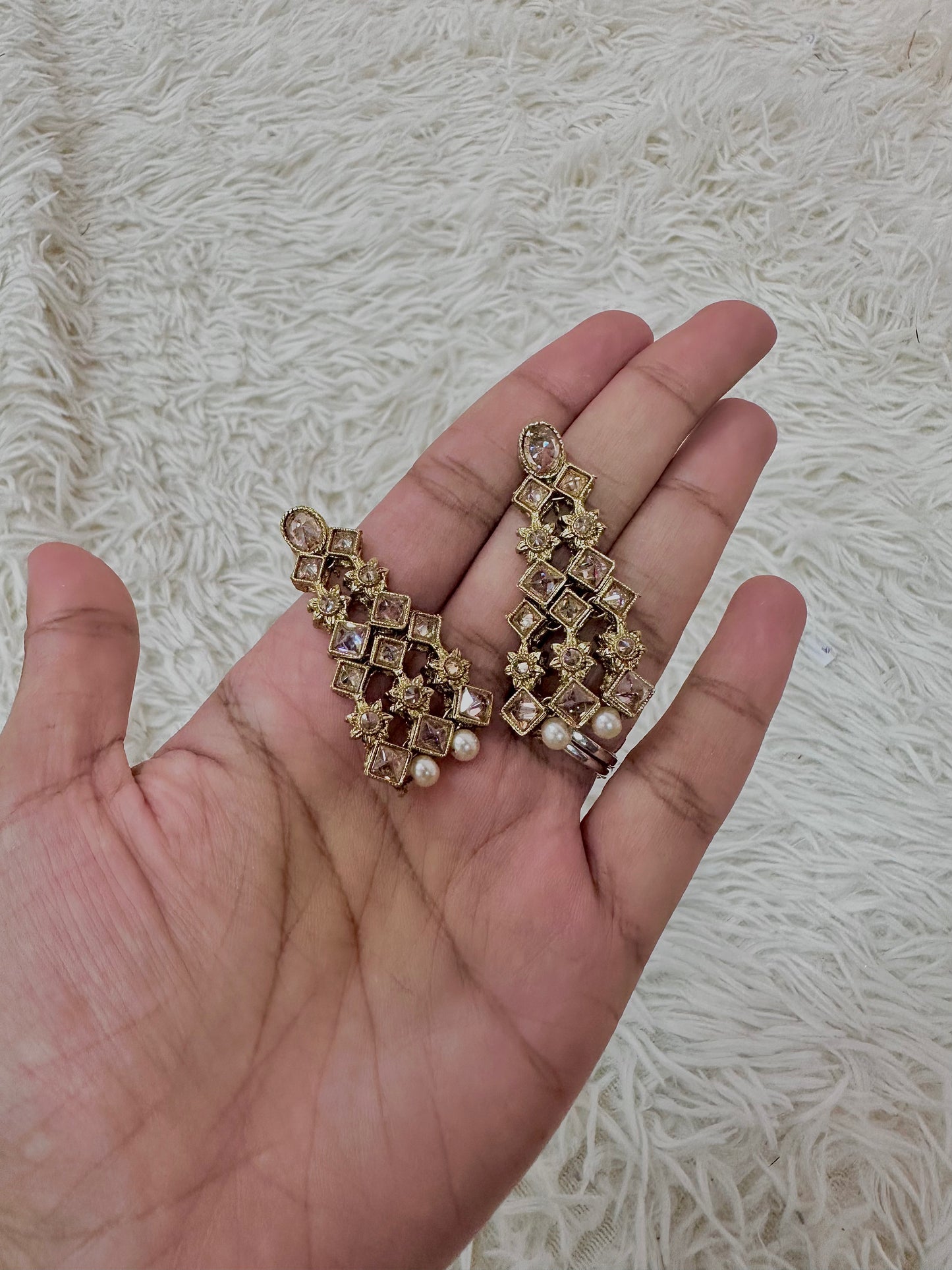 Neutral earrings