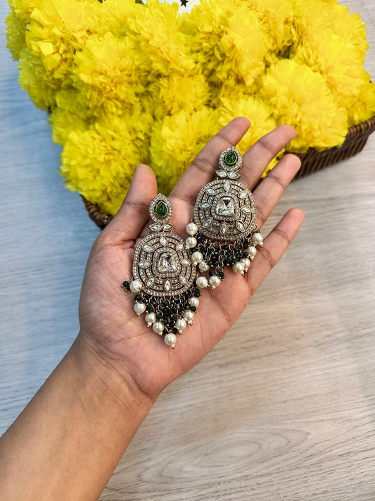 Emerald candy earrings