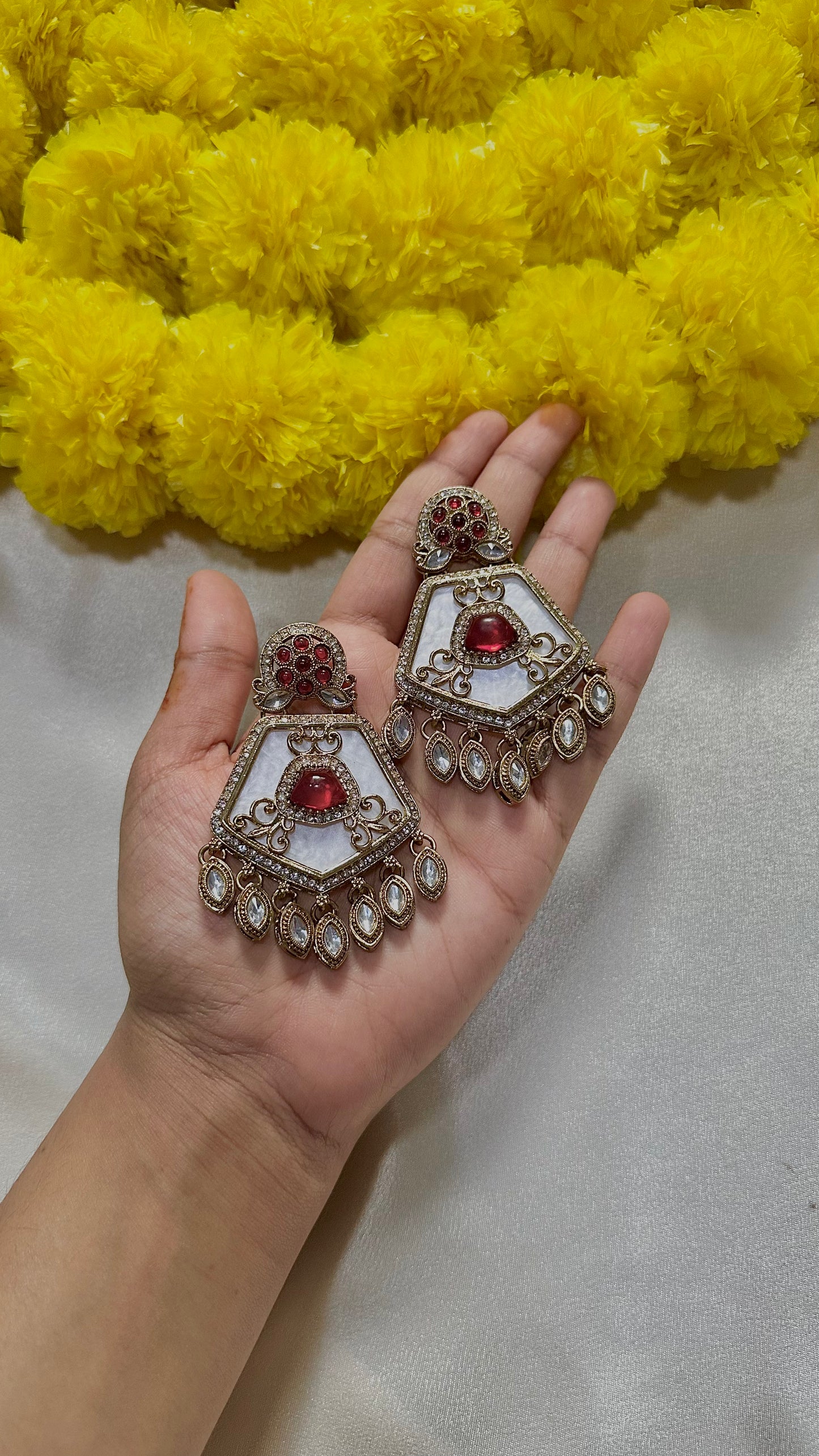 Mother of pearl maroon earrings