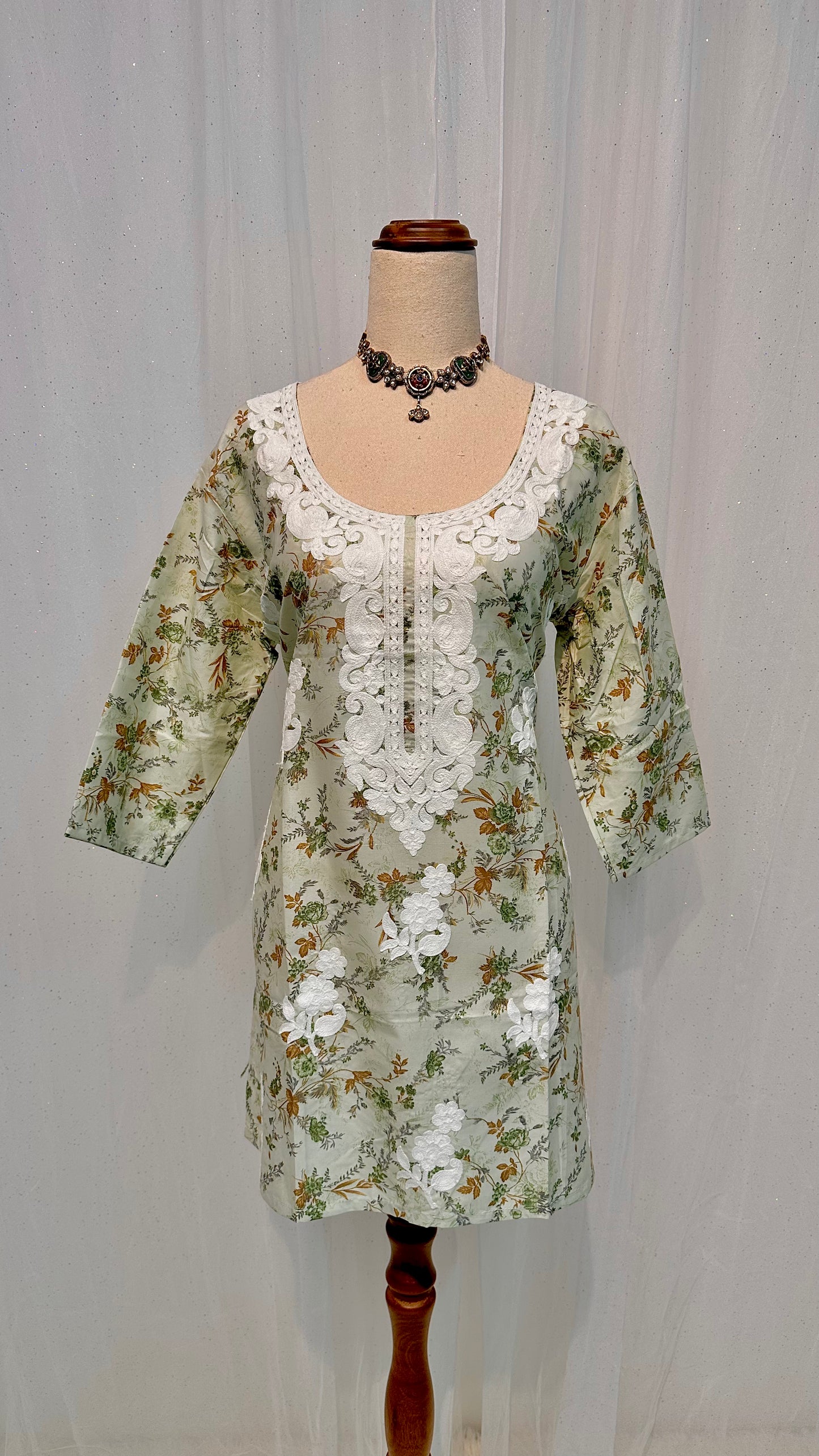 Chikankari floral short top