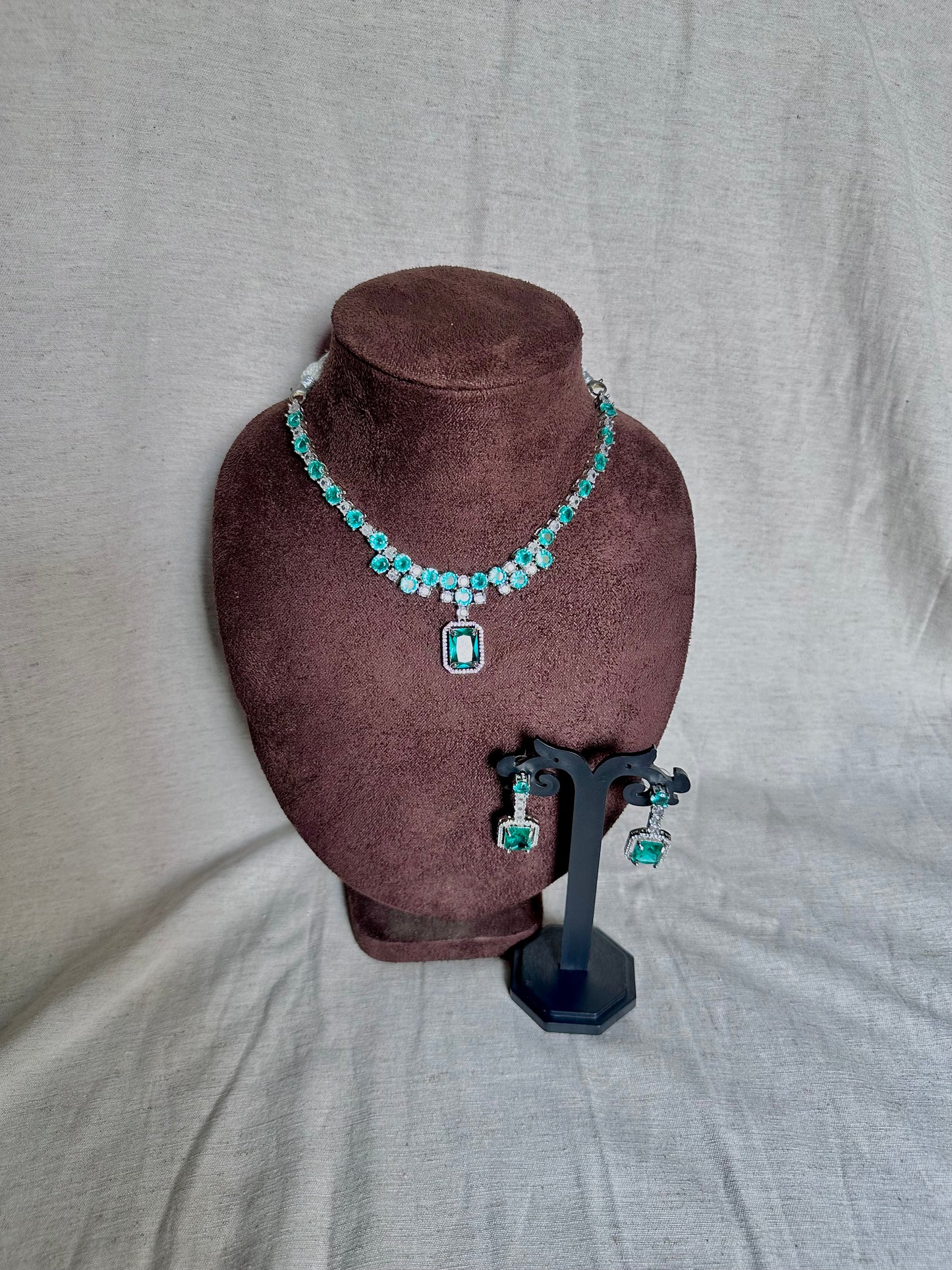 Ocean green necklace set