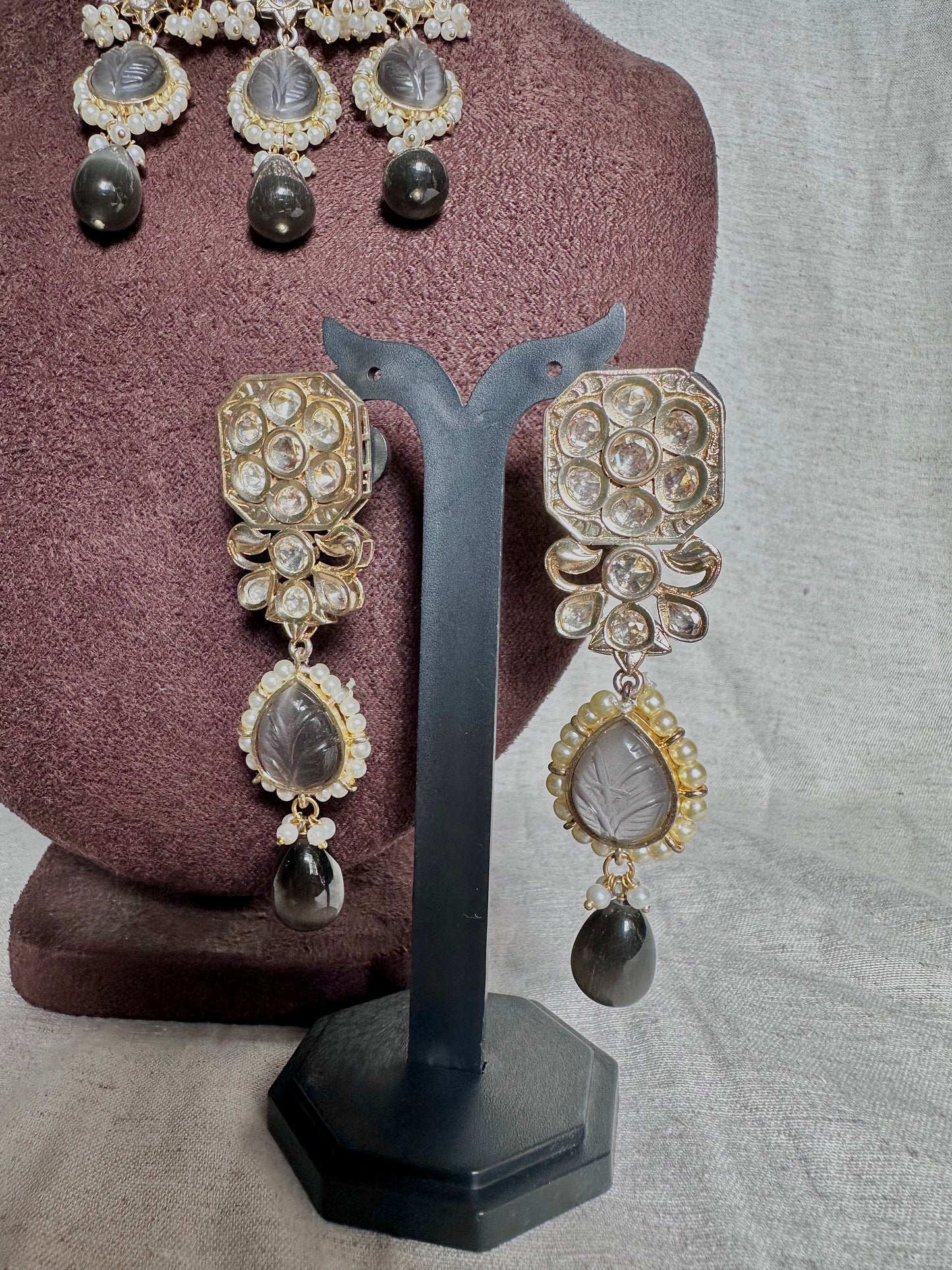 Grey moissanite choker set