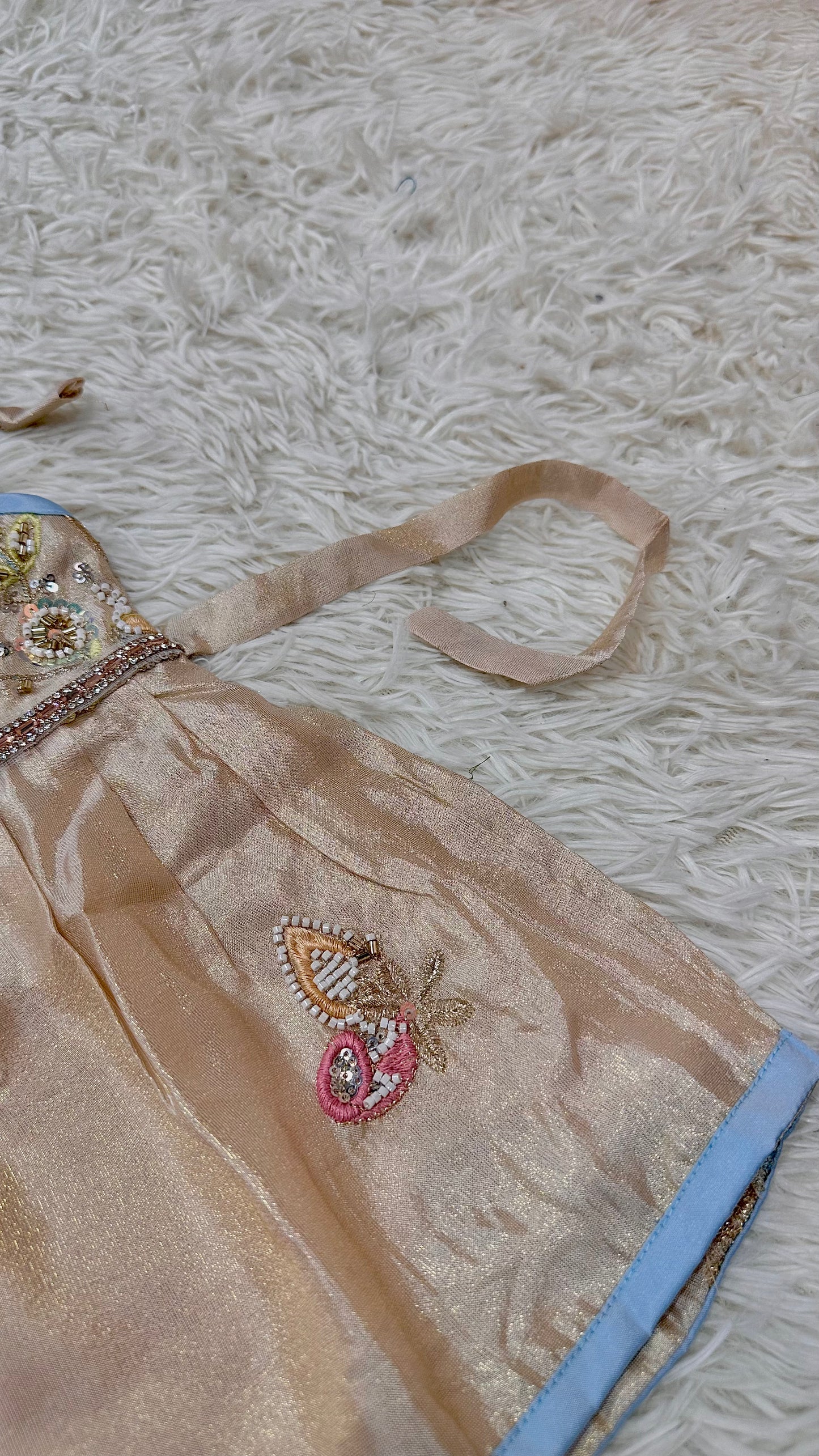 Elephant off-white dress