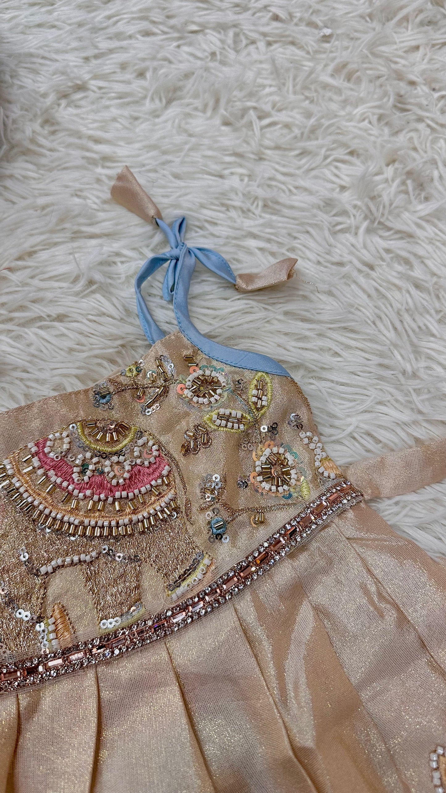 Elephant off-white dress