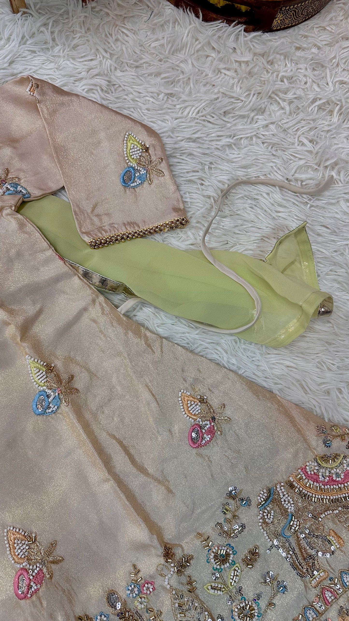 Offwhite elephant suit