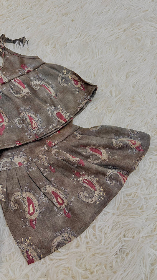 Dusty grey gharara