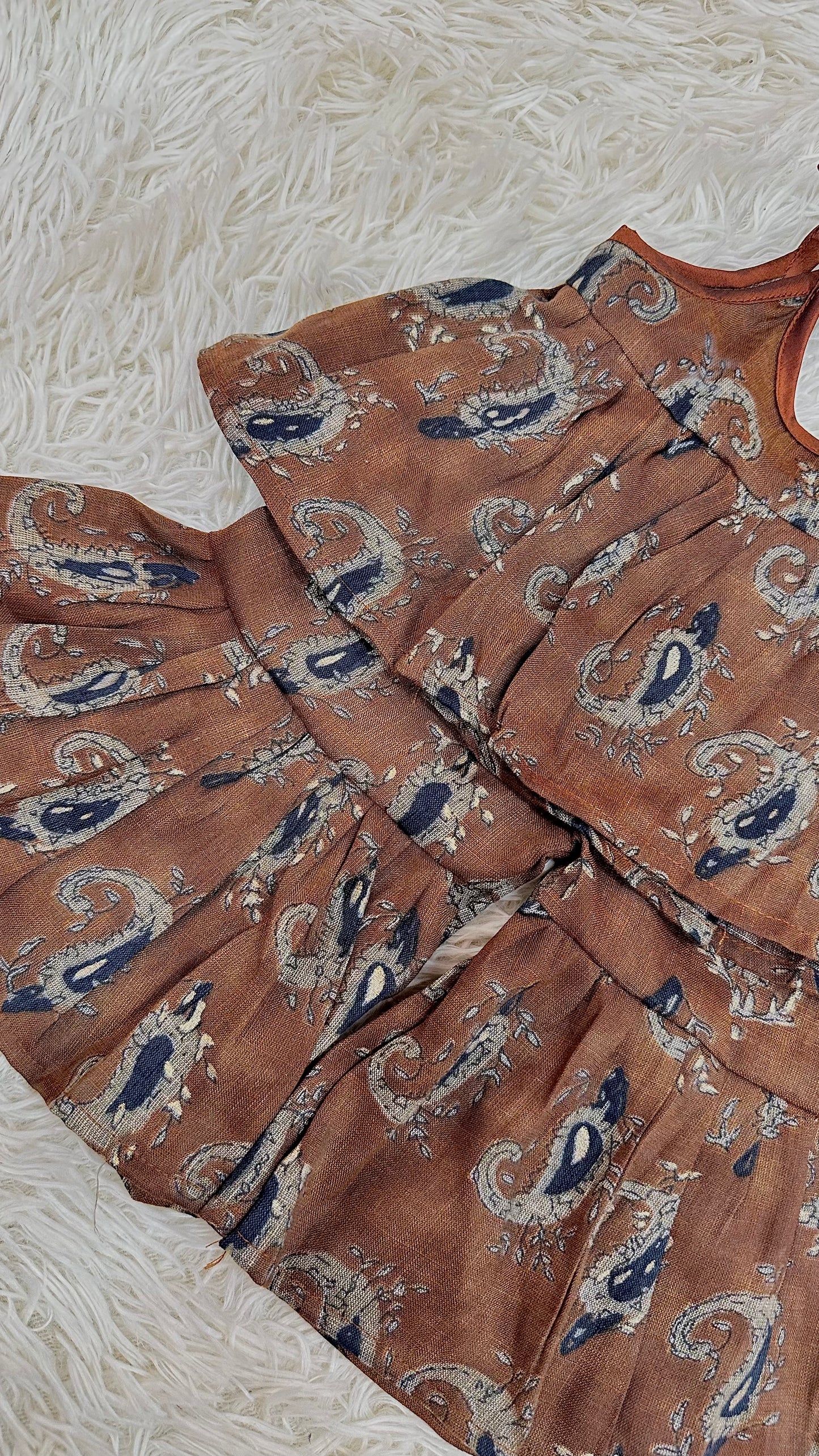 Golden brown gharara